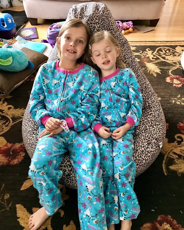 /2016/merry-christmas/image0