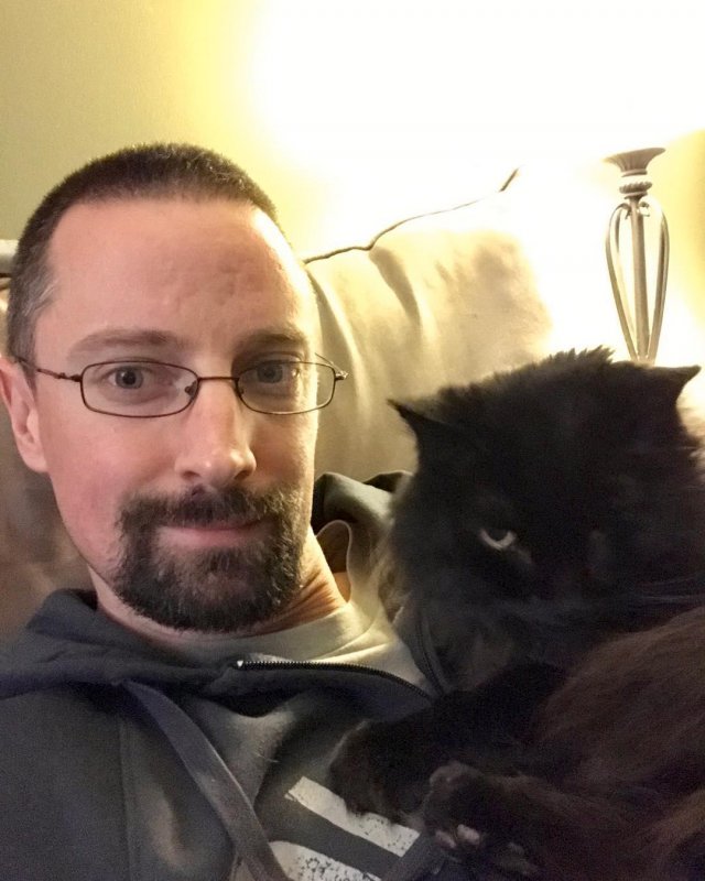 /2017/kitty-loves/image0