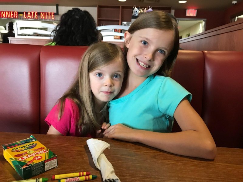 /2018/breakfast-out/image0